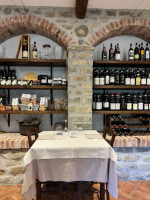 Enoteca Comunale I Crutin food