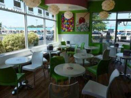 Sweet Frog inside