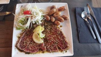 La Cabane De Lauzieres food