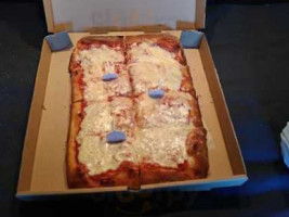 Domino's Pizza food