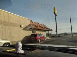 Mcdonald's outside