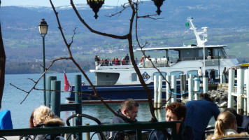 Hotel Restaurant Le Jules Verne food