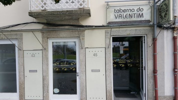 Taberna Do Valentim outside