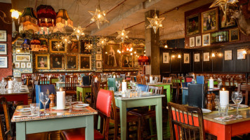 Cosy Club food