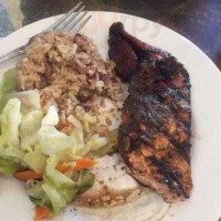 Flavas Jamaican Grill food