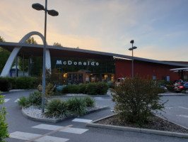 Mcdonald's outside