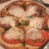 Joe Bologna's And Pizzeria food