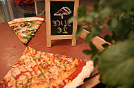 Pizzeria Bambino food