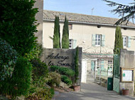 Auberge de la Source outside