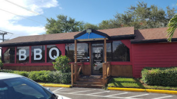 Fat Boyz Barbecue Restaurant outside