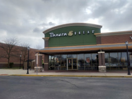 Panera Bread outside