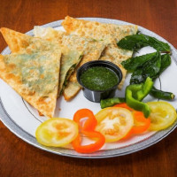 Mazadar Mediterranean Kitchen food