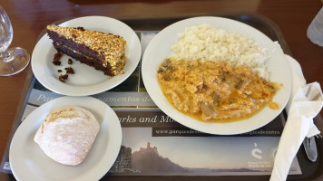 Palacio Nacional De Sintra food