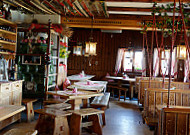 Hocheckhutte inside