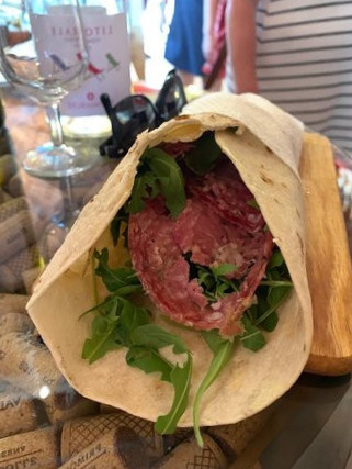 restaurant image