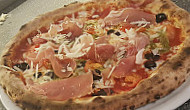 Pizzeria Gusto food