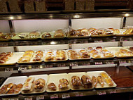 Yo Yo Bakery food