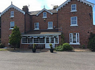 Carriages Tattenhall outside