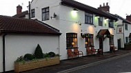 The Jug Inn outside