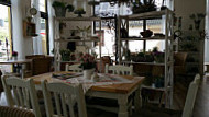 Anne's Cafe inside