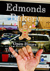 Edmonds Bakery outside