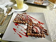 Oui, La Crepe food