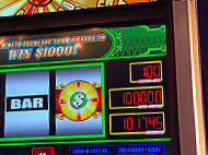 Wild Wings Slots inside