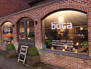 Boca outside