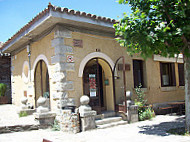 Bar Restaurante La Hiruela outside