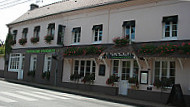 L'Hostellerie d'Acquigny outside