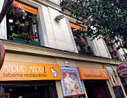 Taberna Madrid Madriz outside