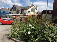 The Glyntwrog Inn outside