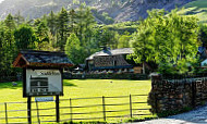 The Sticklebarn Tavern outside