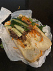 Oui Banh Mi food