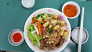 Pho Phung Restaurant food