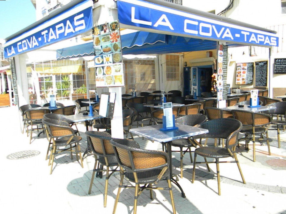 restaurant image