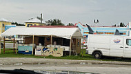 Shrimp Lady Seafood Market outside