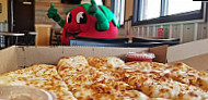 Snappy Tomato Pizza food