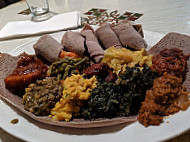 Alem Ethiopian Village food