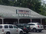 Larry's Deli outside