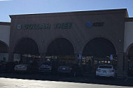 Dollar Tree outside