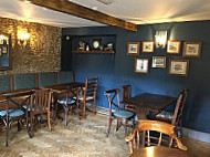 Wellesley Arms inside