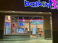 Baskin-robbins inside