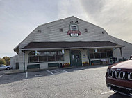 Brushy Mountain Smokehouse And Creamery outside