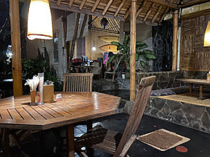 Warung Taman Bambu