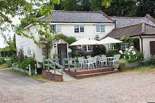 The Tally Ho Tearooms