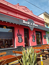 Rock Pizza