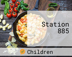 Station 885