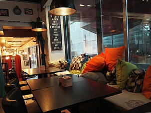 restaurant image