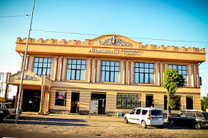 restaurant image